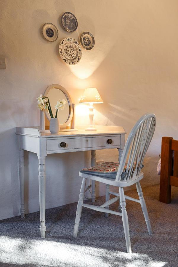 The Snug At Cornish Barn Holidays 特鲁罗 外观 照片