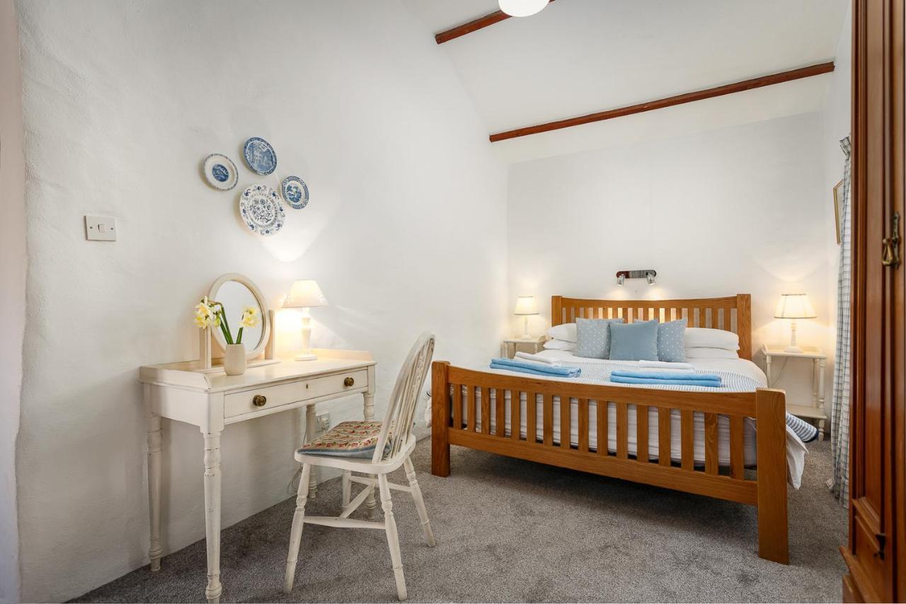 The Snug At Cornish Barn Holidays 特鲁罗 外观 照片