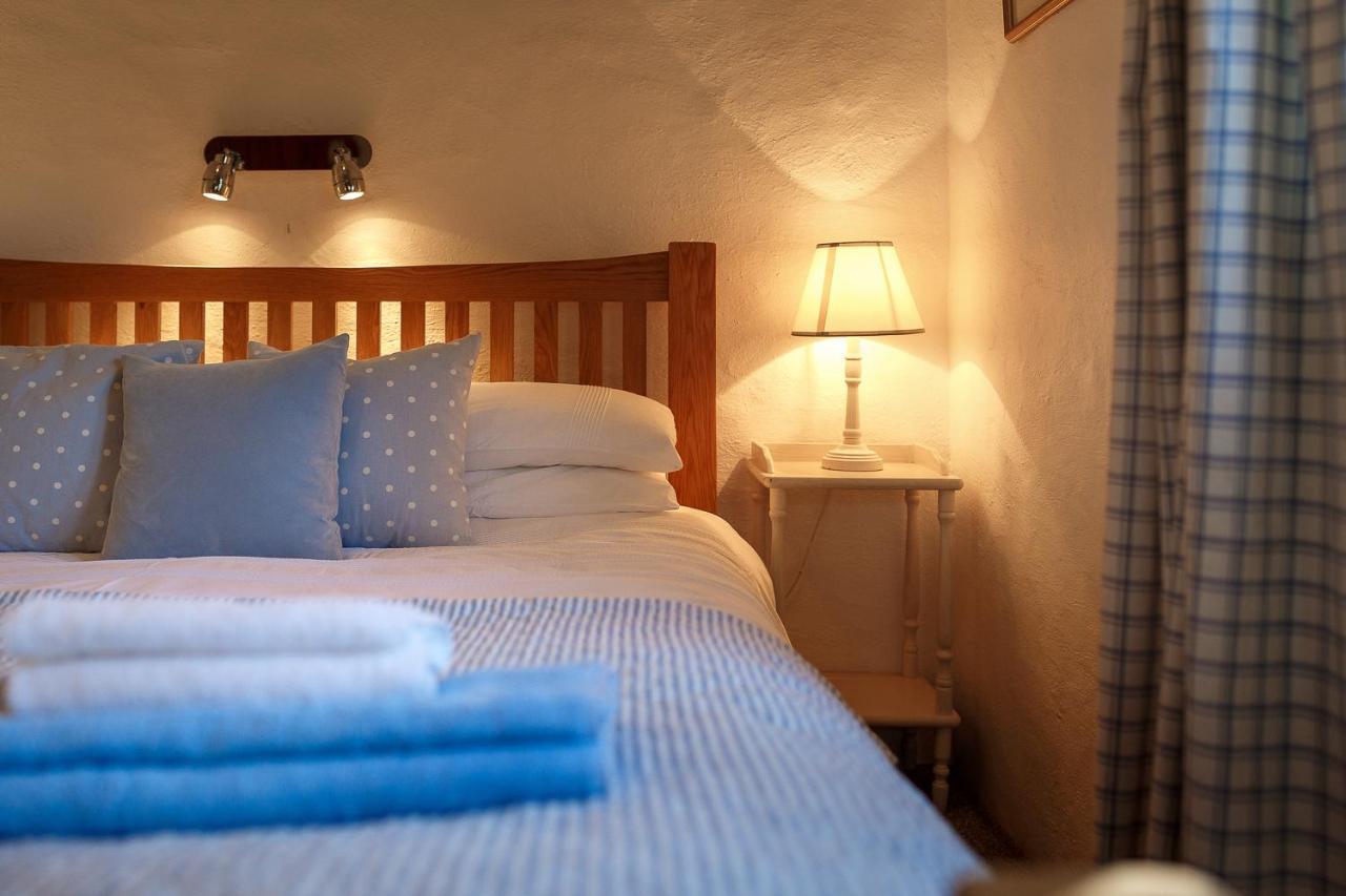 The Snug At Cornish Barn Holidays 特鲁罗 外观 照片